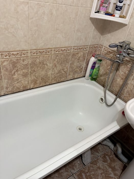 Запад Акмешиттен 2 бөлмелі пәтер сатылады