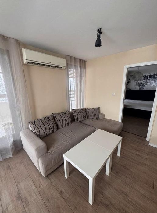 Дава се под наем Двустаен апартамент в София, Изгрев - 60 кв.м за 618.12 € - Снимка #2