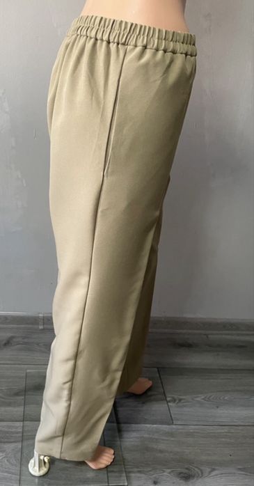 Pantaloni Lățime talie 46 cm