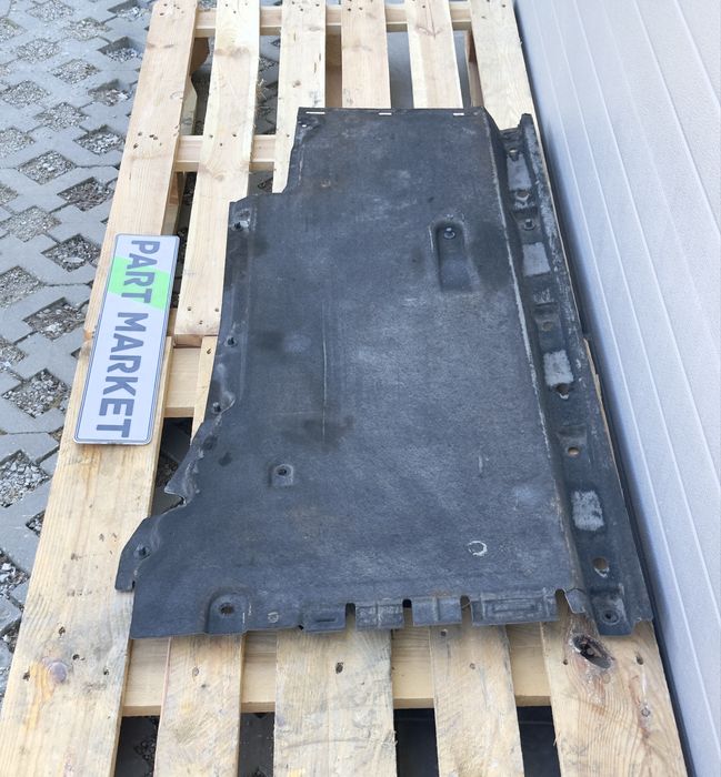Кора под ляв праг AUDI A6 A7 C7 4G