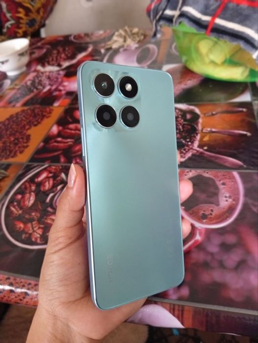 Honor X 6a. 128 Gb. Hech qanday aybi yo'q