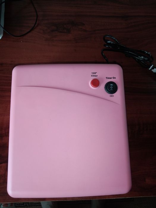 Продам лампу для маникюра