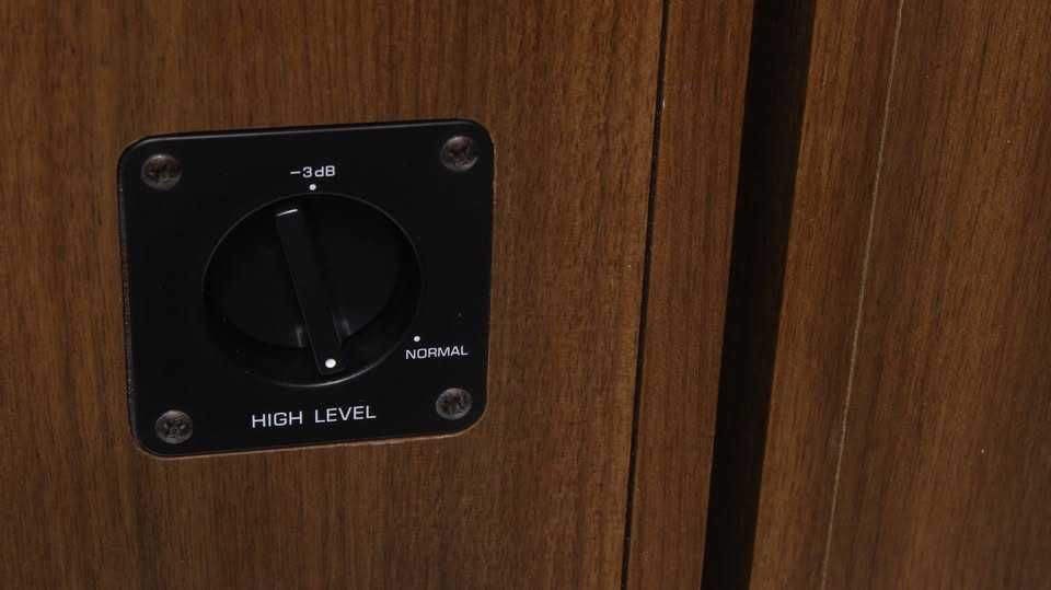 Carcase/Incinte+filtre-boxe Yamaha NS-645