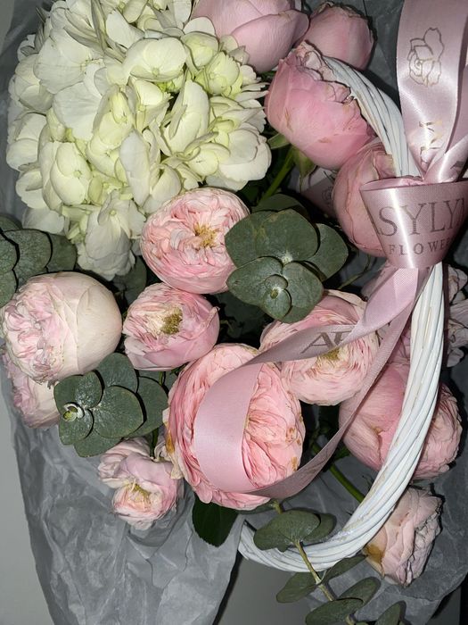 Цветы,за 3500тг дам