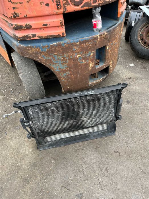 Радиатор BMW 5-serie 2003