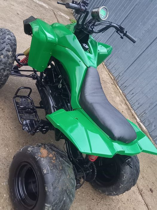 Vând sau schimb ATV 125