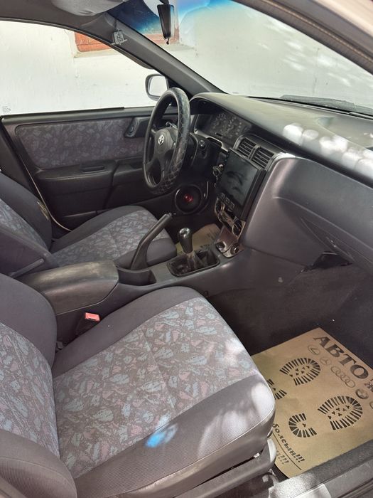 TOYOTA CARINE E 1996г продаётся