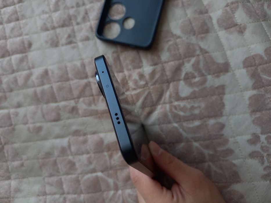 Poco f6 12/512гб