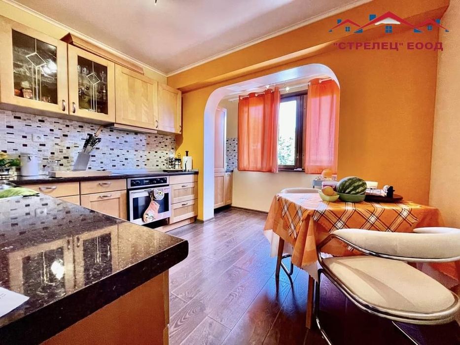 Продава се Тристаен апартамент в Добрич, Добротица - Варненска - 87 кв.м за 891 €/кв.м - Снимка #2