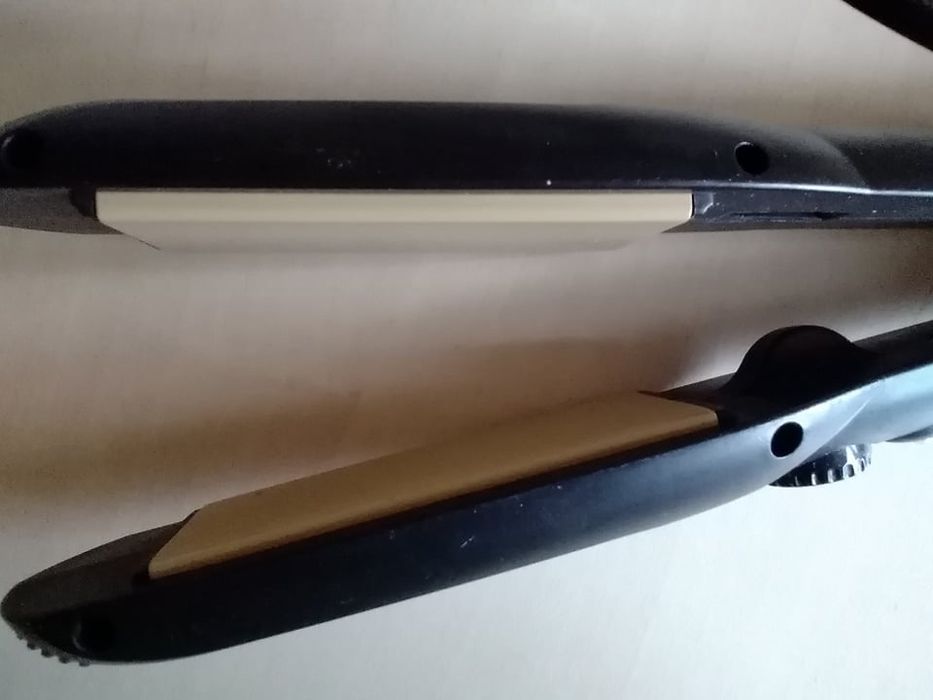 Mini-placă de îndreptat părul, PEP CARE.