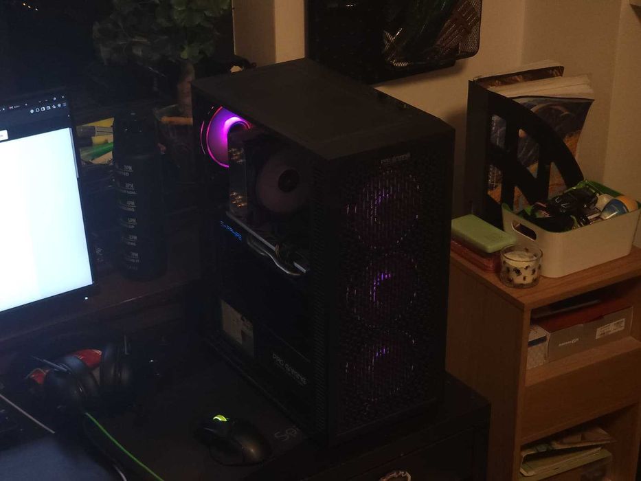 PC Gaming / Productivitate - Xeon 12 nuclee, RX 580 8GB, 32GB RAM DDR4, SSD