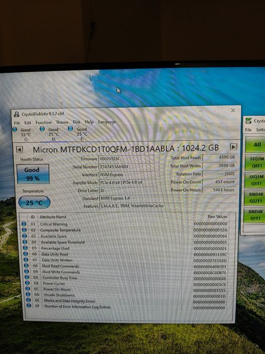 Vând SSD Micron 1Tb 2400 M2 mvme