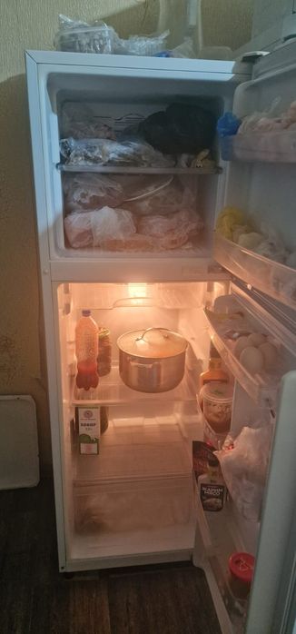 Продам холодильники Индезит и Daewoo