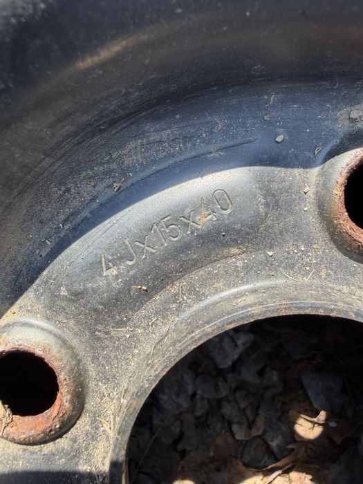 Резервна гума патерица Ford