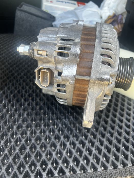 Генератор на Pajero 4 митсубиси паджеро