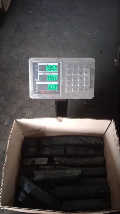 Доевесный уголь Пини Кей