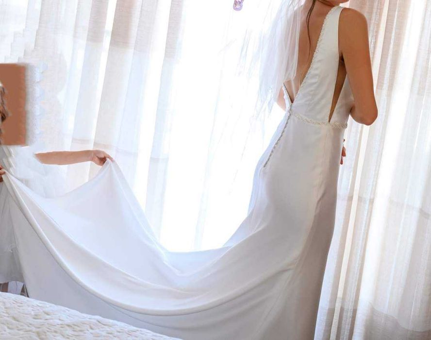 Елегантна булченска рокля