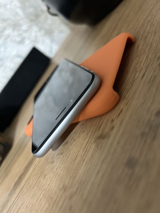 Продам Iphone 6S