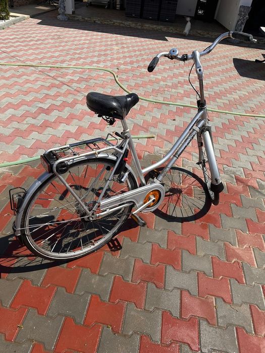 Bicicleta de vânzare