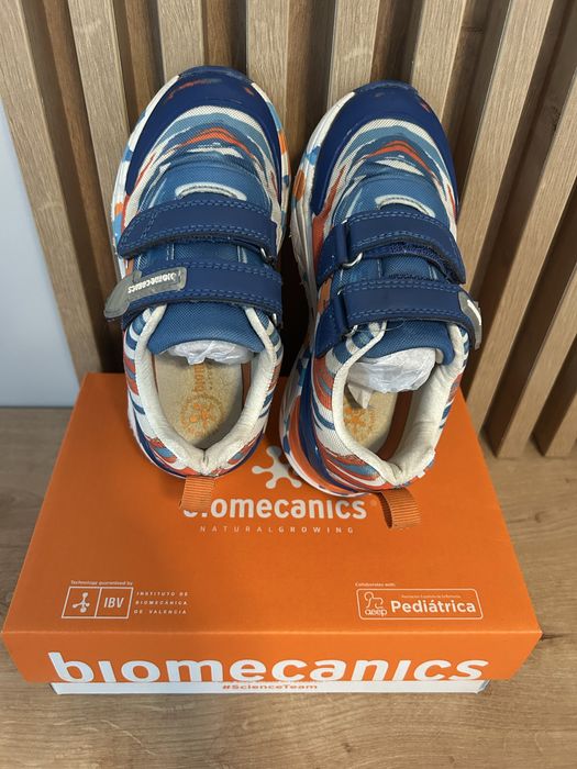 Adidasi Biomecanics marime 27