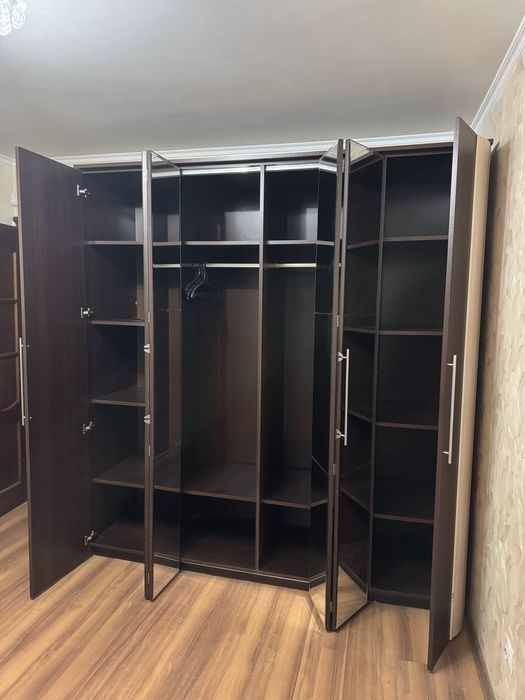 Шкаф купе с зеркалами