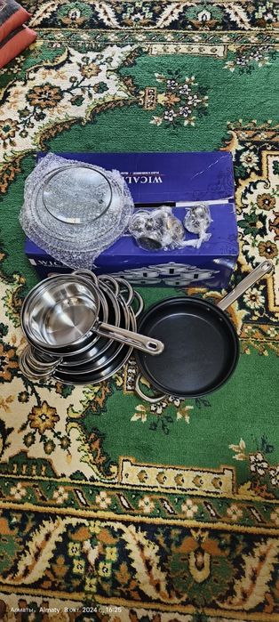 Продаю Набор кострюль (нержавеющий)