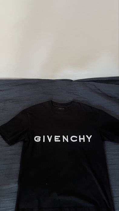 Givanchy футболка плотная хлопок S(больше мерят)