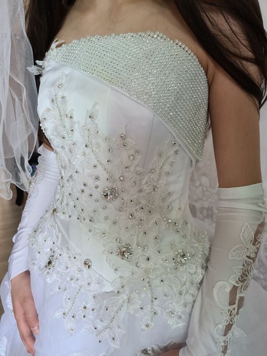 Свадебное платье