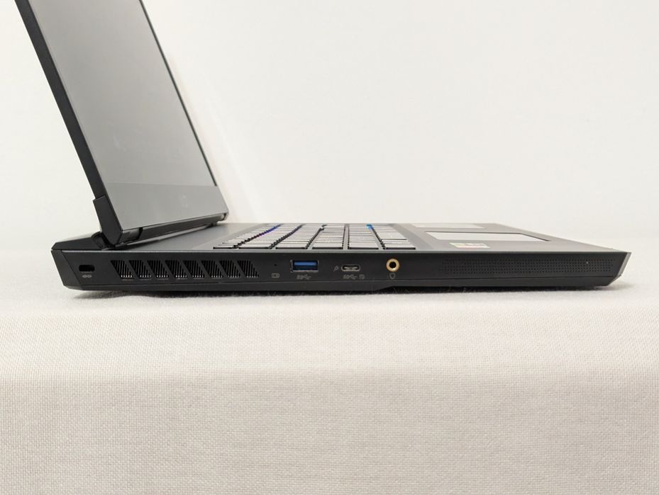 Vand Laptop Gaming/ Workstation Msi Alpha 17 C7VG impecabil