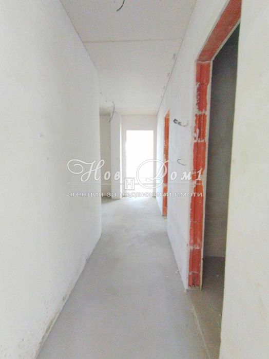 Продава се Тристаен апартамент в Варна, Левски - 110 кв.м за 1227 €/кв.м - Снимка #10