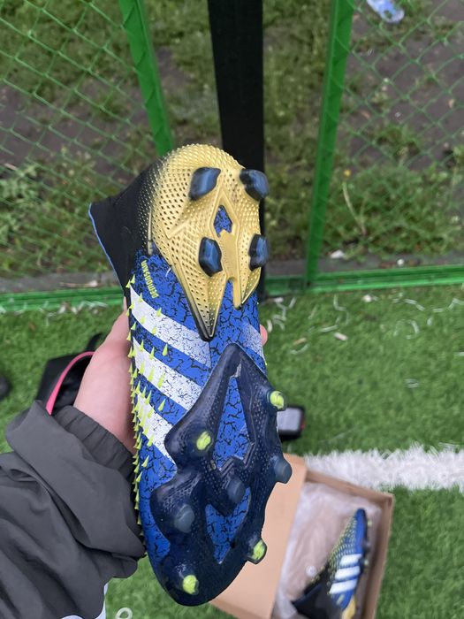 Бутсы Adidas Predator