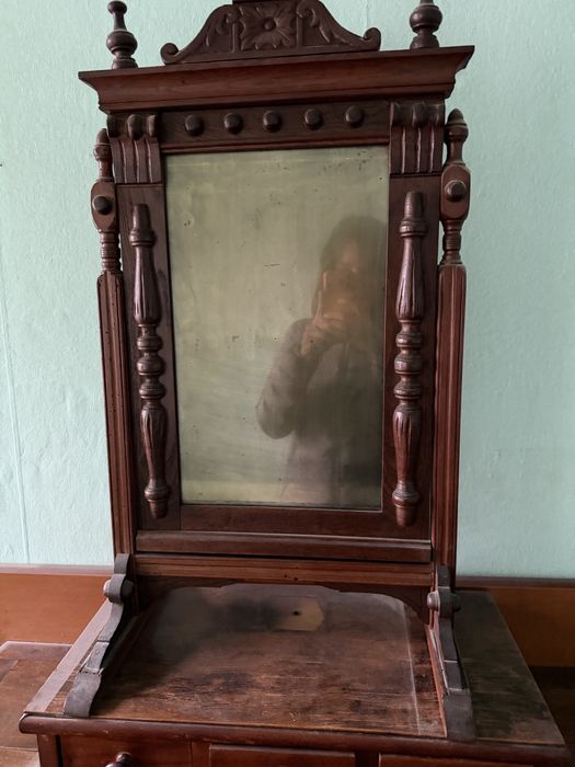 Старинна запазен скрин