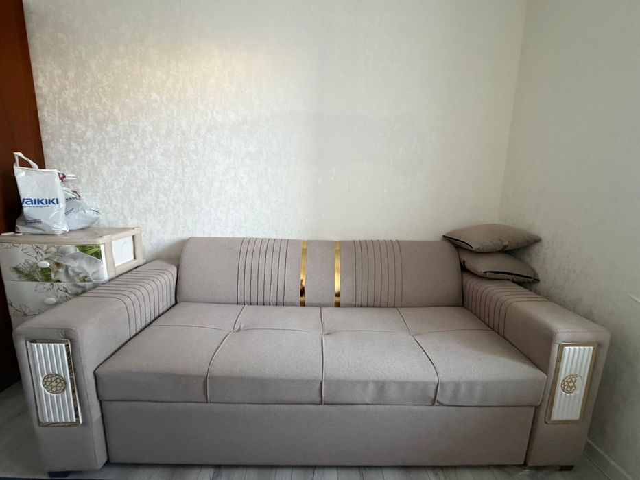 Продается диван 2 парный