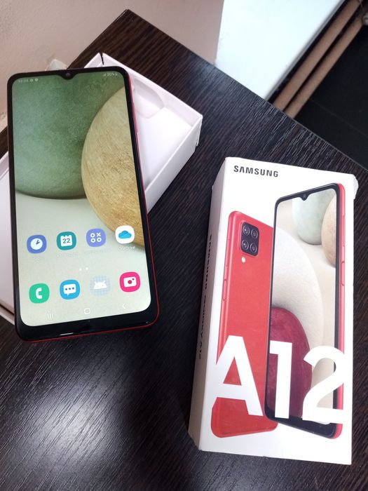 Samsung galaxy A12.