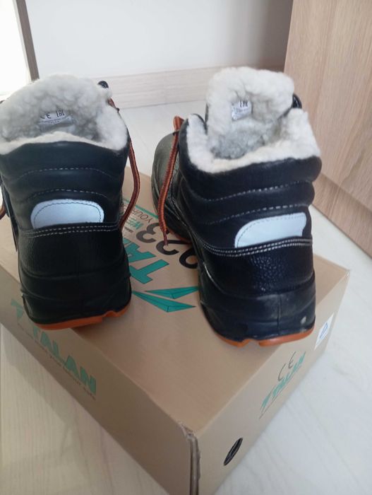 Спецобувь утепленная 43 р-р