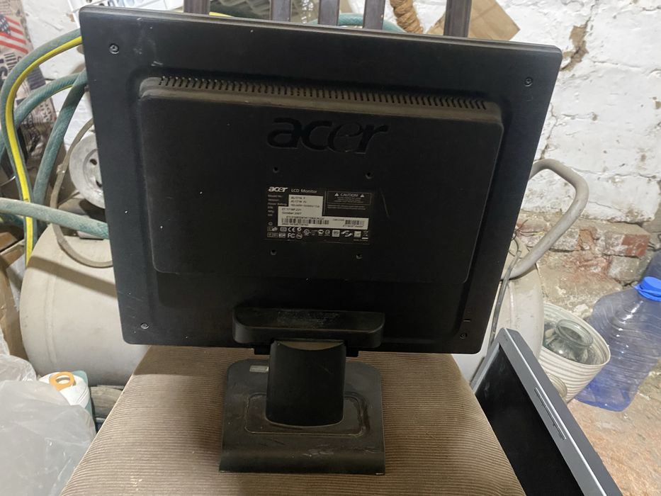 монитор Acer.