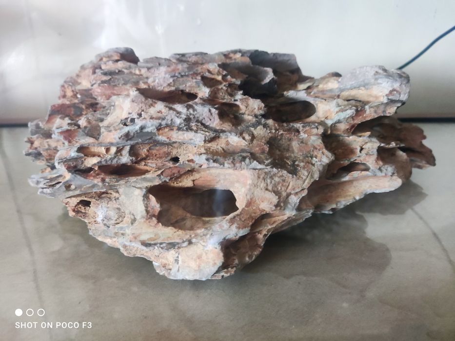 Продавам аквариум