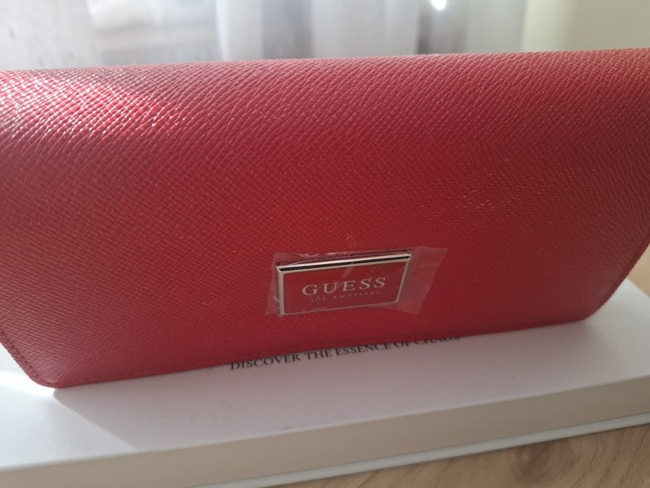Portofel Guess Nou