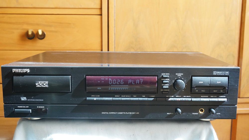 Casetofon digital Philips DCC600