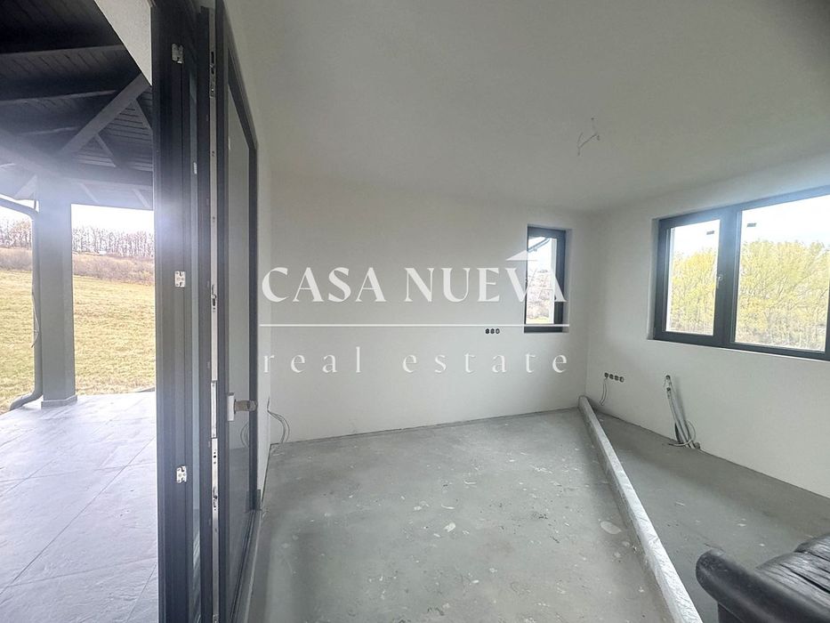 Продава се Къща в с. Рударци, Област Перник - 265 кв.м за 1695 €/кв.м - Снимка #7