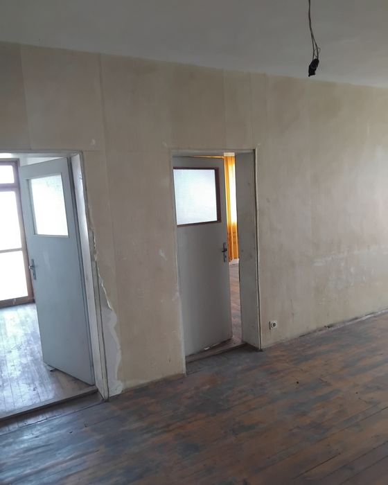 Продава къща в с.Коркина общ.Бобов дол