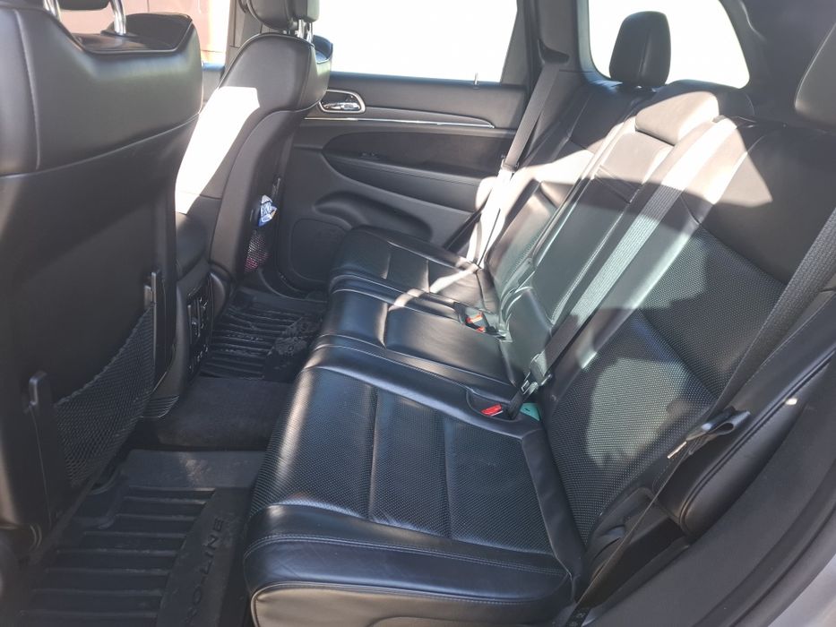 JEEP Grand Cherokee WK2 седалки,салон