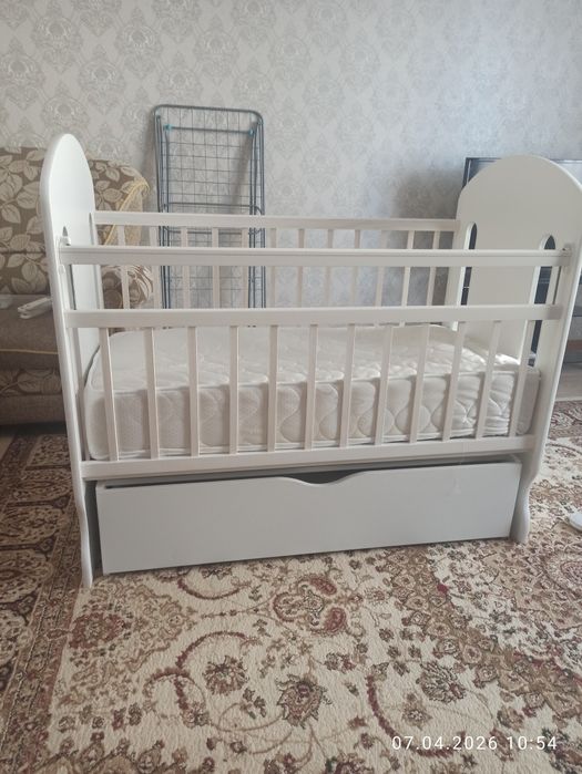 Детская кроватка
