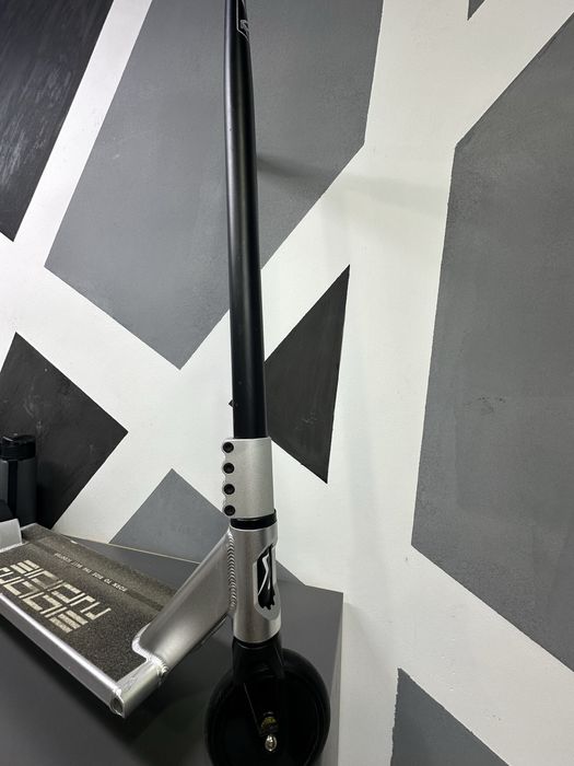 Продам металический самокат