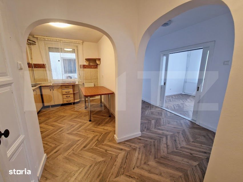 Apartament cu 3 camere, Corneliu Coposu