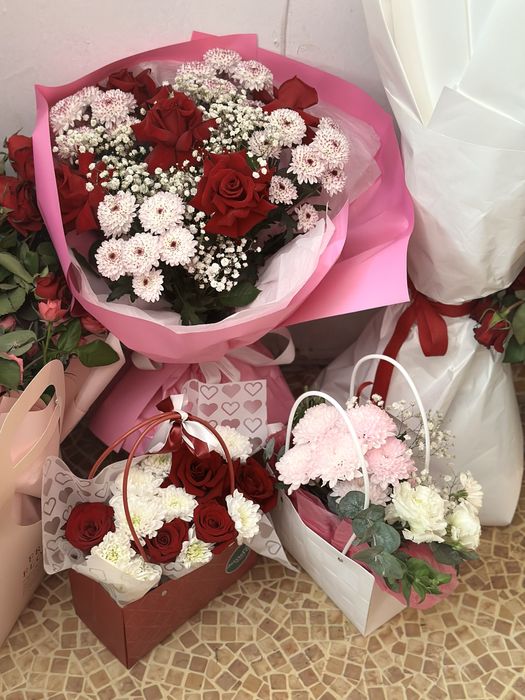 Цветы розы ромашки