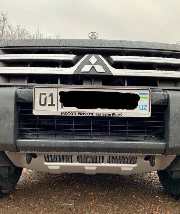 Mitsubishi Pajero GLS