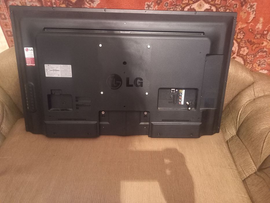 Срочно продам телевизор LG
