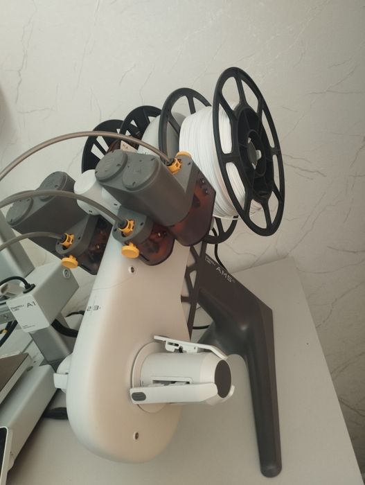 3 д принтер bambulab A1 AMS