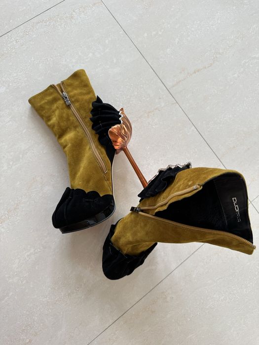Дамски ботуши ток цвете жълто черно